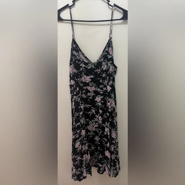 Lulu's Black Floral Midi Dress - Image 4