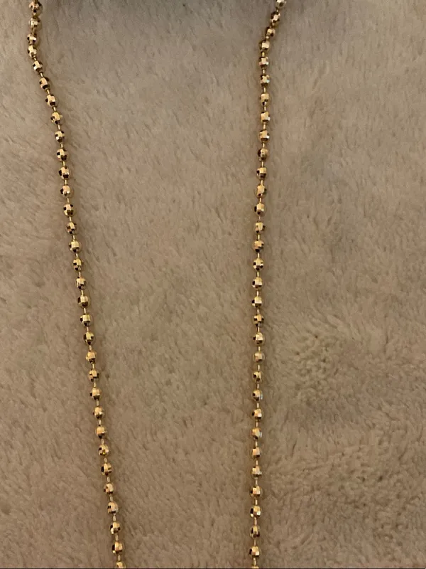 Layered Gold Necklace with Emerald-Green Pendant - Image 9
