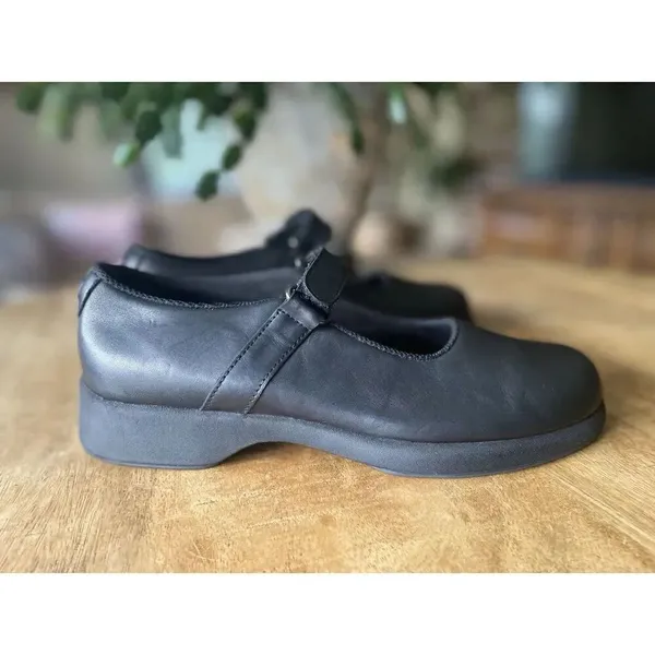 Tommy Hilfiger Black Leather Mary Jane Flats Women’s US 8.5M - Image 3