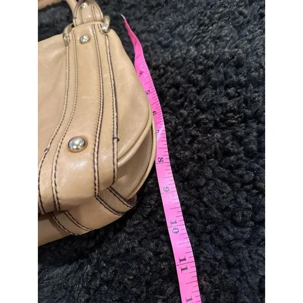 Banana republic handbag, beautiful tan color, excellent condition - Image 5