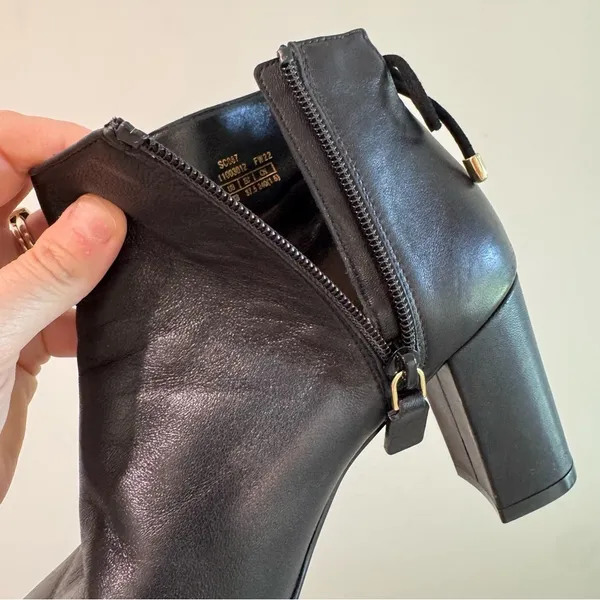 Stuart Weitzman Gardiner Black Lambskin Leather Tie Back Block Heel‎ Booties 7B - Image 9