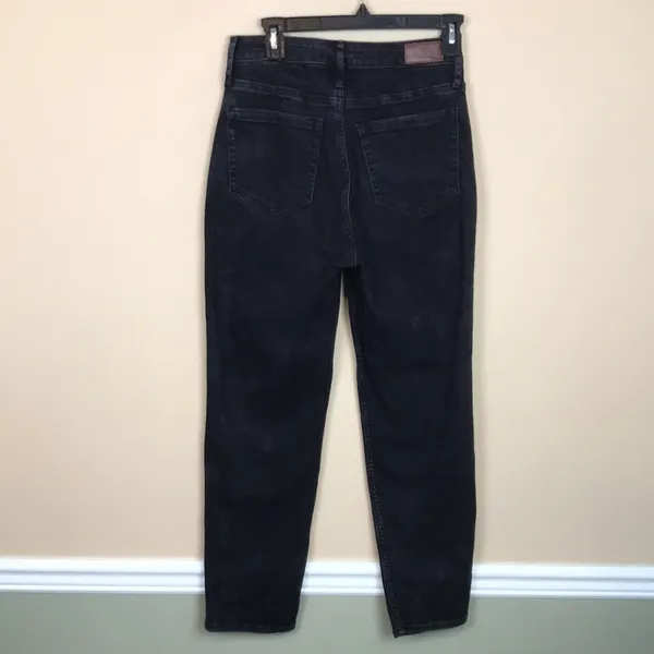 Hollister Women’s Black Denim Ultra High-Rise Mom Jean - Image 7