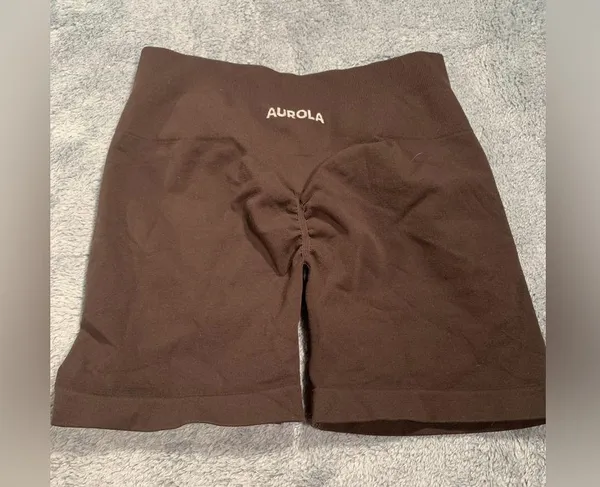 Aurola brown seamless shorts small - Image 4