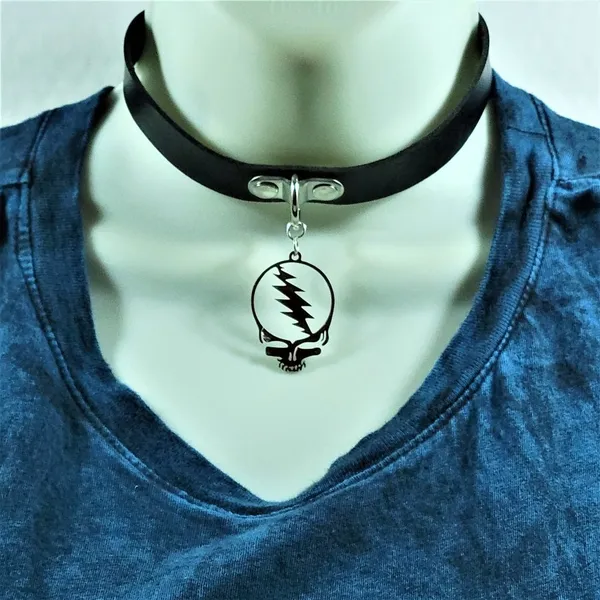 Vegan Leather Choker w/ Grateful Dead Steal Your Face Charm NWOT - Image 3