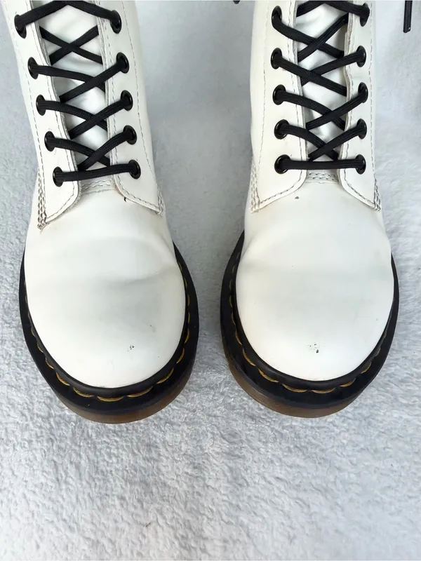 Dr. Martens Women’s White Lace-Up Combat Boots with Black Laces Size 7 - Image 4