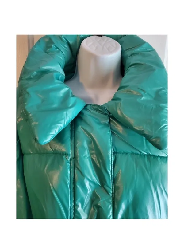 Green Puffer Jacket - Image 5