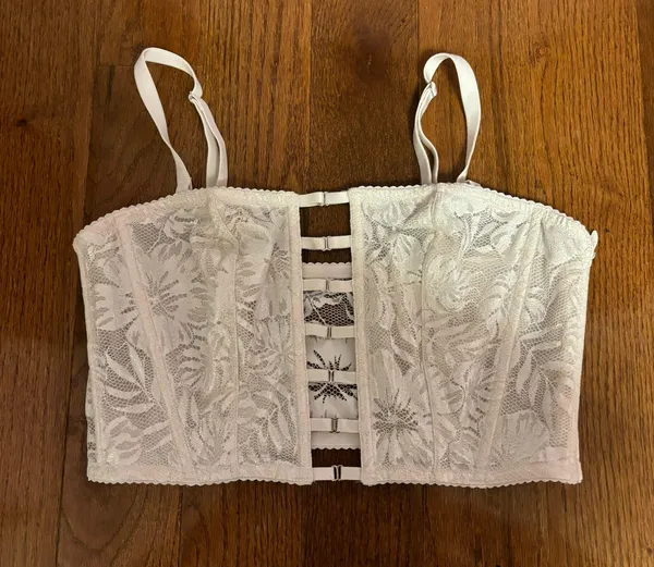 NWT Victoria’s secret very sexy malibu lace shimmer bustier corset bra - Large - Image 4