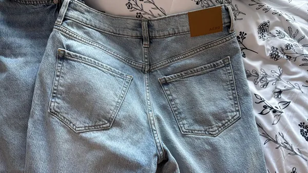 Aeropostale Jeans Distressed Flare - Image 4
