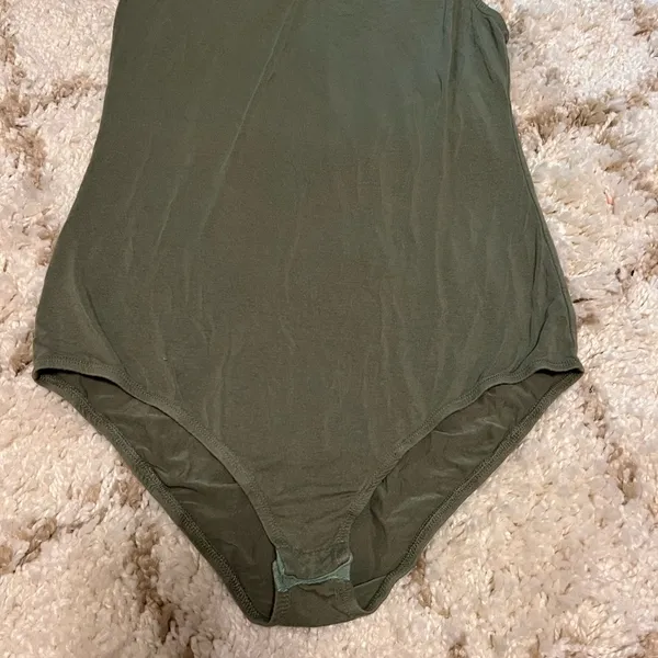 Olive Green V-Neck Bodysuit by BKE Red size large - Image 2