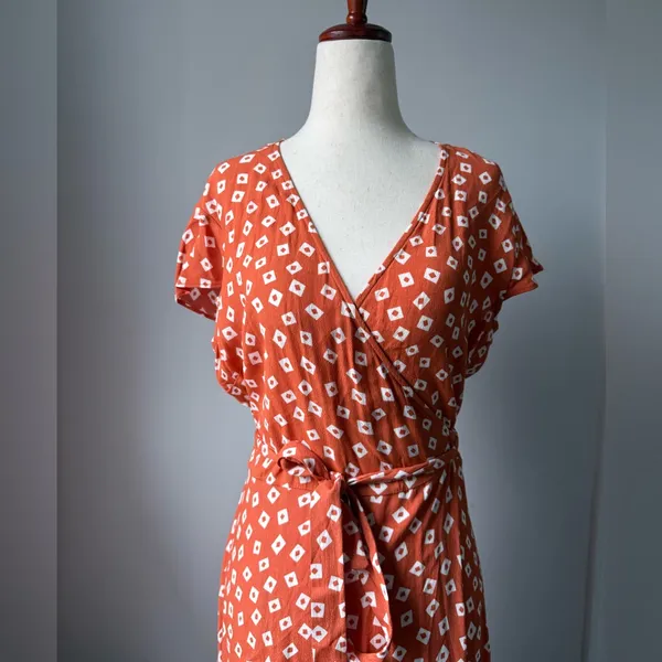 and other stories Women's Burnt Orange Floral Maxi Wrap Dress with Tie Waist - Image 2