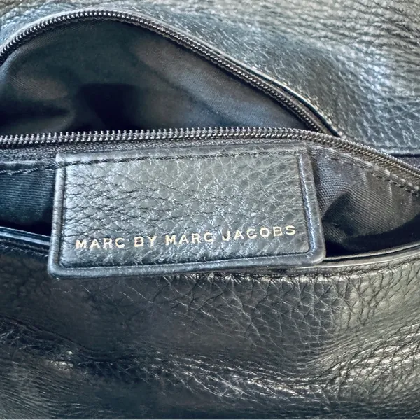 Marc Jacobs Black Leather crossbody Shoulder Bag - Image 8