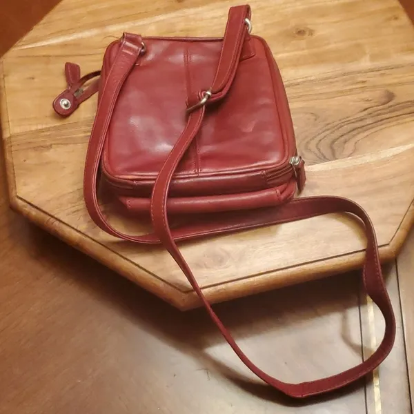 Fossil Genuine Leather Crossbody Bag - Image 7