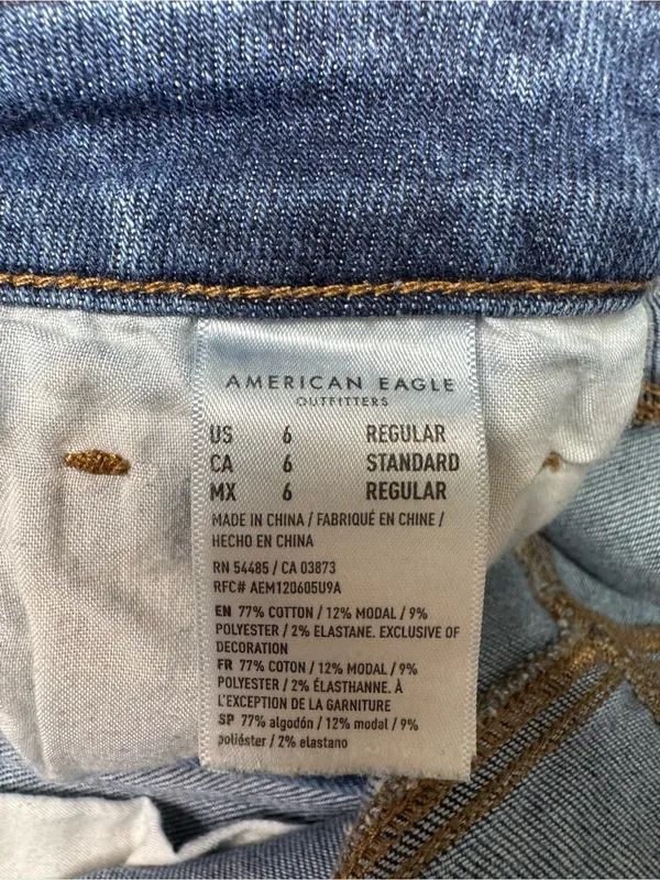American Eagle High Rise Mom Jeans Distressed Stretch Cropped Tapered Ankle 6 - Image 11