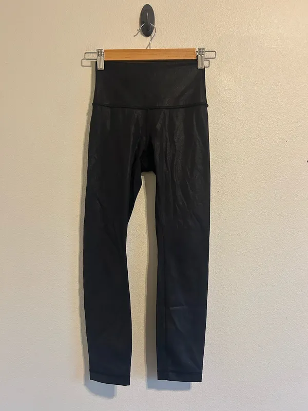 Lululemon Women’s Wunder Train High Rise Tight 23” Foil Black Size 2 - Image 9