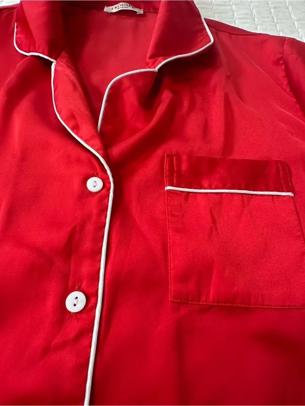 Ekouaer Bedtime Stories Red Satin Short-Sleeve Pajama Set with White Piping in Size M - Image 7
