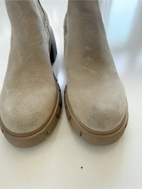 NWOT Steve Madden Hayle Leather Chunky Chelsea Boots Size 7.5 - Sand - Image 6