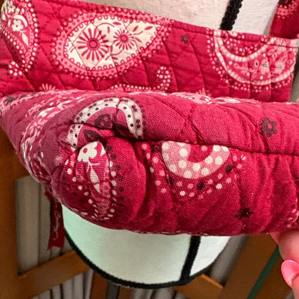 Vera Bradley Red Paisley Crossbody Bag - Image 9