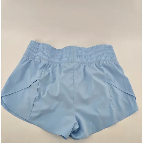 Buc-ee's Shorts Women XL Running Light Blue Logo EUC - Image 4