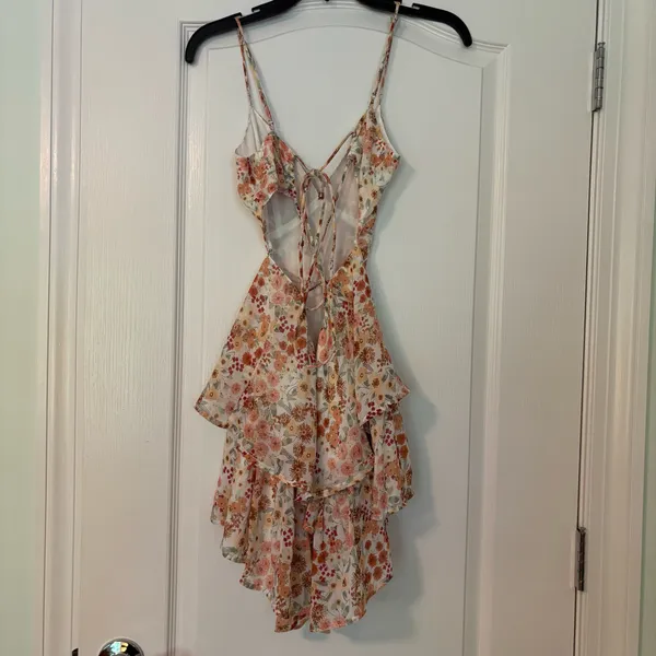 Sky to Moon Floral Tie Back Romper - Image 3