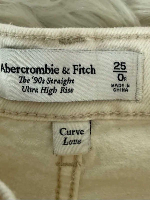 Abercrombie & Fitch Curve Love 90s Straight Jeans Size 25/0R Cream High Rise - Image 4