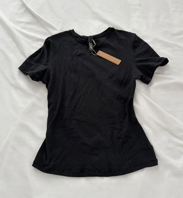 skims cotton jersey tshirt Size small Condition: NWT Color: soot Details - Image 3