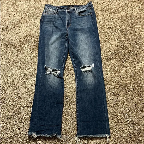 Judy Blue High Rise Medium Wash Destroyed Knee & Frayed Hem Straight Leg‎ Jeans - Image 2