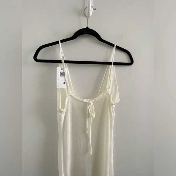 White Knit Halter Maxi Dress Size Medium New With Tag - Image 6