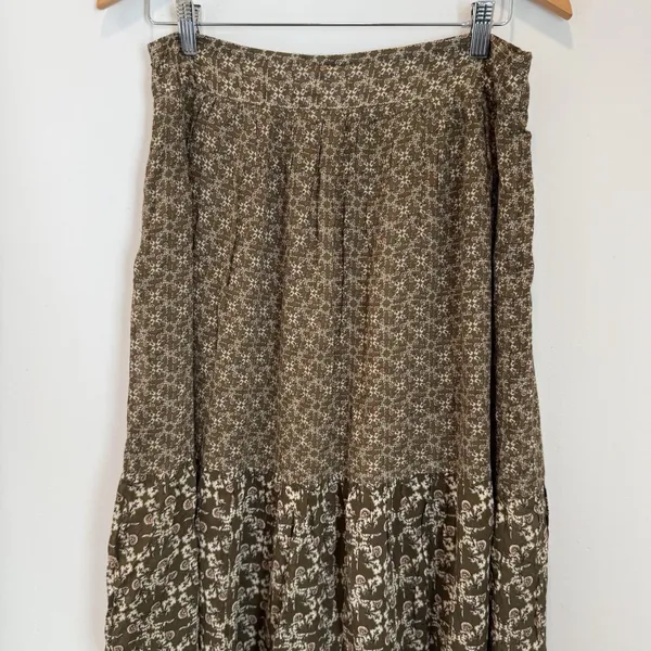 Massimo Dutti Women's Maxi Skirt, Size L Brown Flowy Long Side Zip Skirt - Image 2