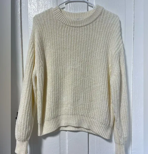 Wilfred Cream Essential Chenille Crewneck sweater size small - Image 2