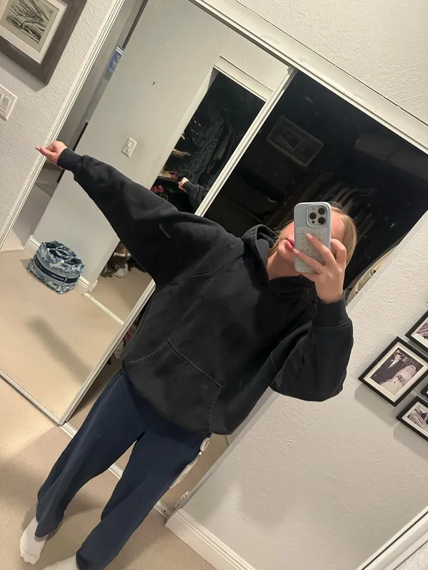 TNA Aritzia Hoodie - Image 5