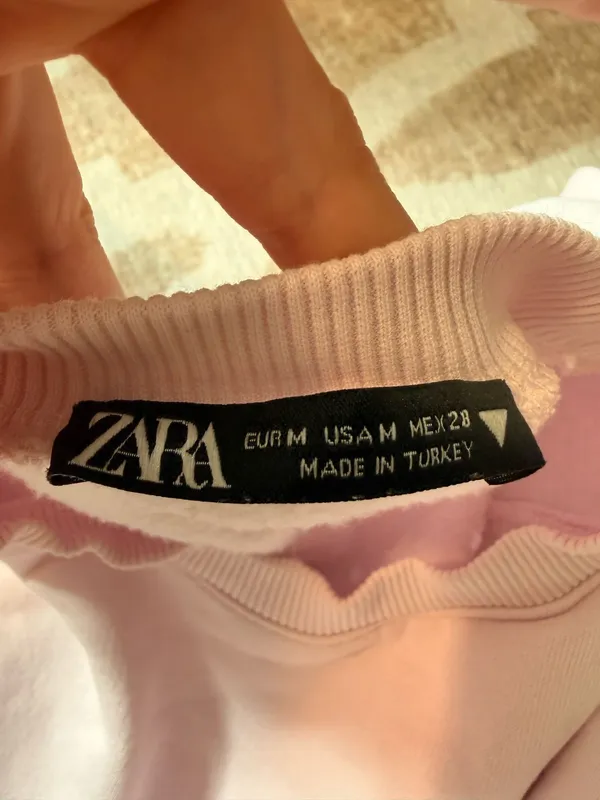 Cropped Zara crewneck - Image 2