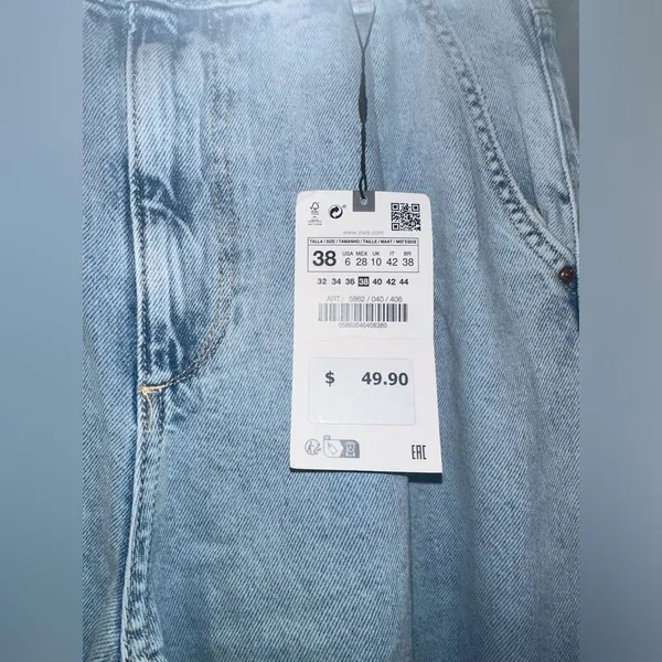 NWT ZARA high waist wide legs distressed seams 💙 - Image 5