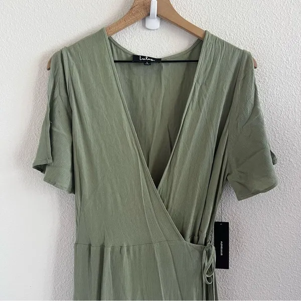 NWT Lulus Much Obliged Wrap Maxi Dress Green Style RD3537A Large - Image 3