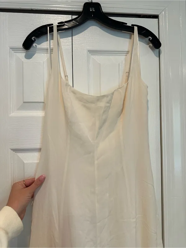 Reformation Sirinda Dress - Image 6