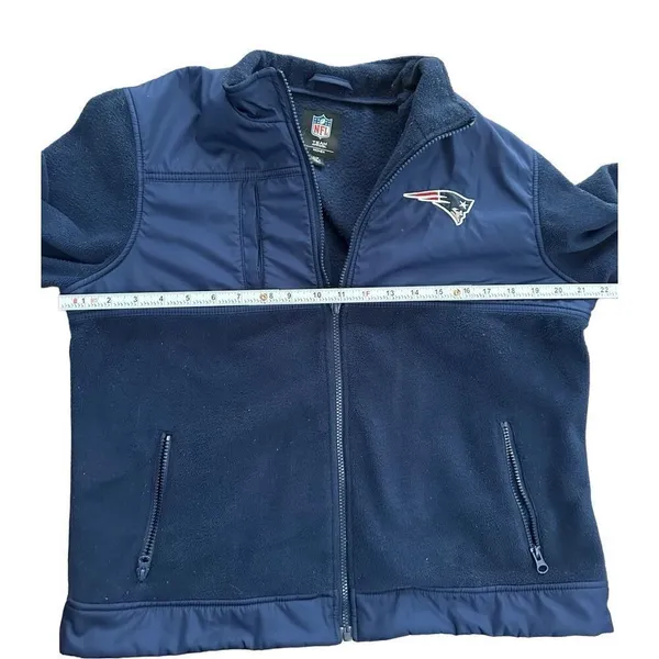 NFL team apparel women’s Patriots zip up fleece jacket sz‎ L - Image 7