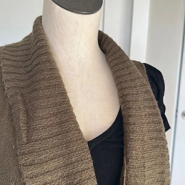 Frenchi Vest Green - Image 2