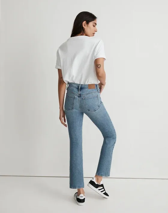 ✨ Madewell Mid-Rise Kick Out Jeans - Size 26P (Petite) ✨ - Image 3