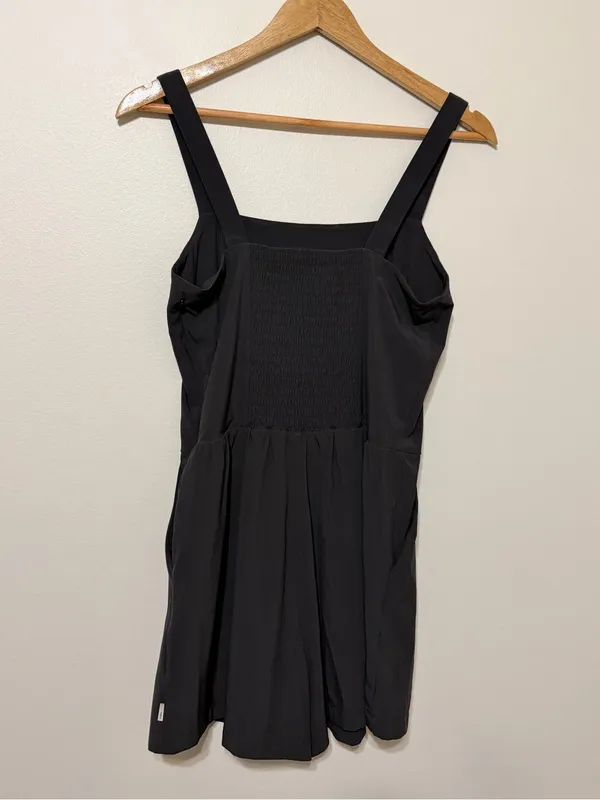 NEW Vuori Villa Cami Romper Size Medium Women's - Image 7
