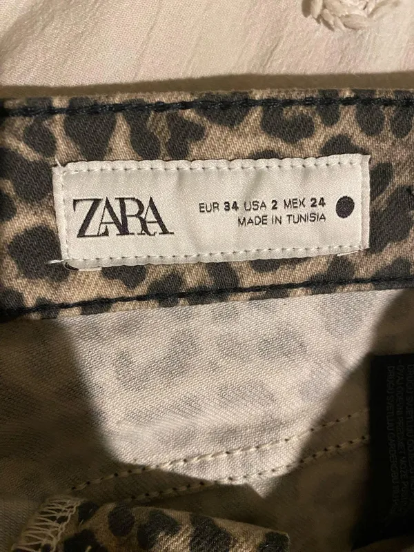 Zara Leopard Print Straight Leg Jeans - Image 3