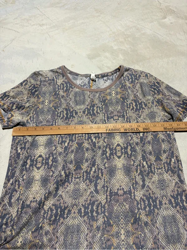 Free people we the free Snake-Print Short Sleeve Top tee small - Image 5