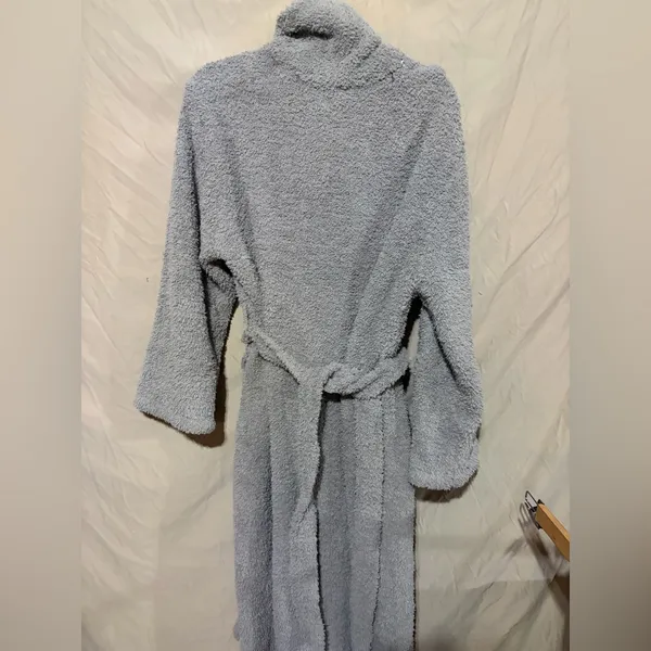 Barefoot dreams robe - Image 3
