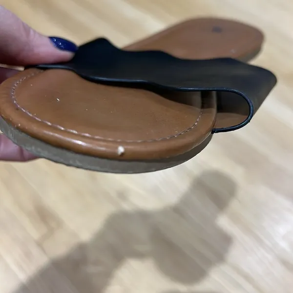 Shade & Shore Black Slide On Sandals Women's Size 7 - Image 4