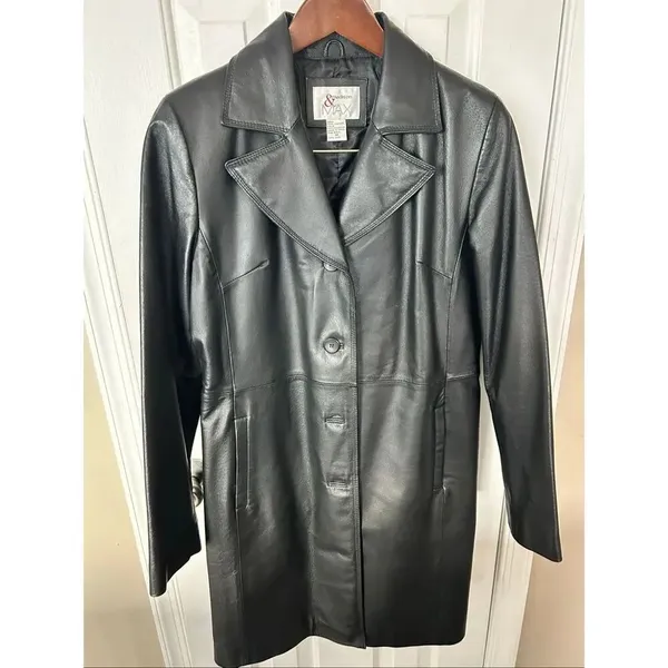 Madison & Max long leather jacket stylish size medium in excellent condition - Image 10