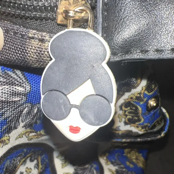 Alice and Olivia Duffel Bag‎ Real Romance Sapphire Stacey Bendet - Image 5