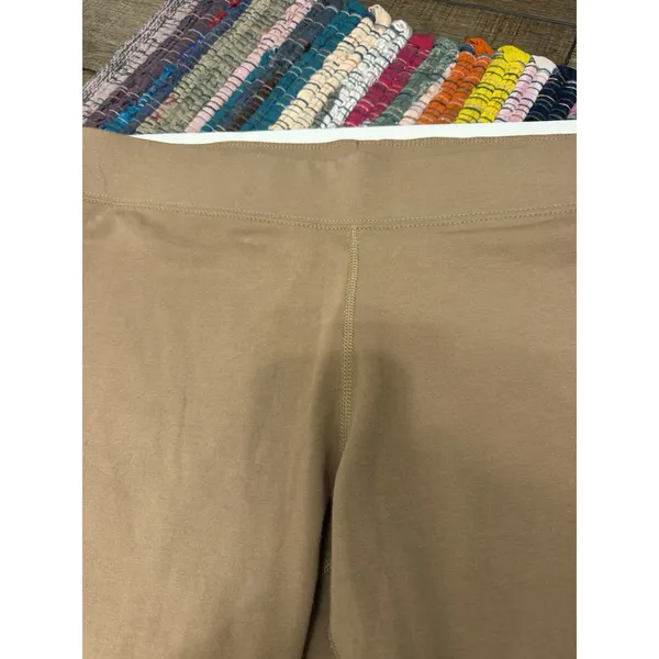 Nike Brown Biker Shorts - Image 4
