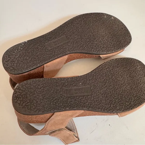 White Mountain Haines Sandals‎ Wedge Heel Shoes Tan Suede Cork Womens Size 7.5 M - Image 6