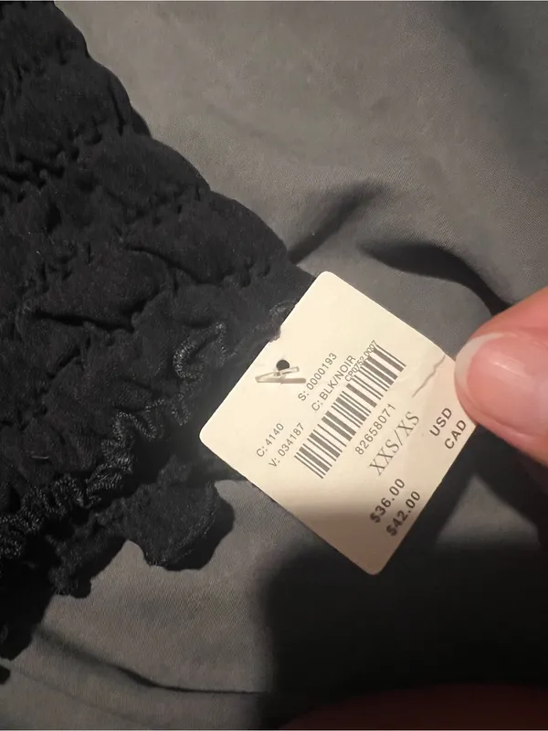 NWT Anthropologie Smocked Black Women's Short Sleeve Top - Image 5