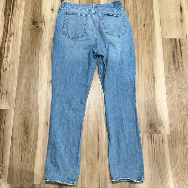 Abercrombie and Fitch 90’s Slim Straight Ultra High Rise Jeans Women’s 33/16 - Image 3