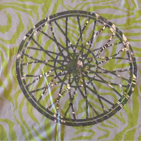SOUL CYCLE Neon Yellow Women’s‎ Cropped Athletic T-shirt with Logo Size Small - Image 9