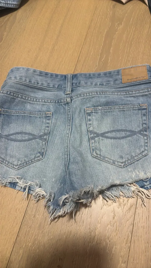 Abercrombie - Image 2